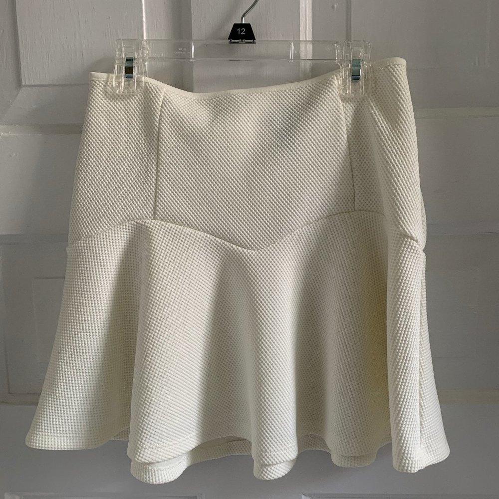 Forever 21 White Fluted Mini Skirt (small)